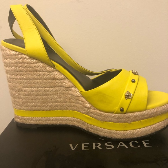 Versace Medusa Sandal - Picture 3 of 10